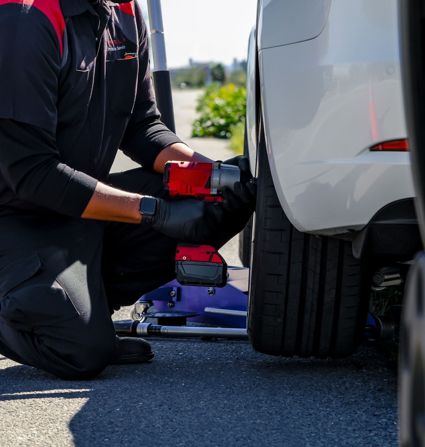 TESLR APPROVED COLLISION CENTER